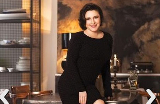 48'lik Esra Dermancıoğlu'nun yeni genç sevgilsiine bakın