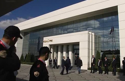 Koza Holding'e FETÖ operasyonu gözaltılar var...