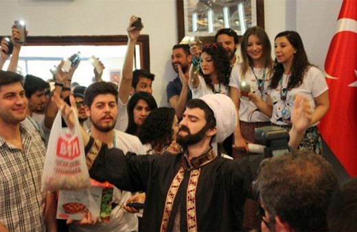 Ankara Üniversitesi'nde rezalet gösteri