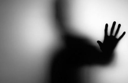 Fantezi dedi; erkek arkadaşının kafasını kesti!