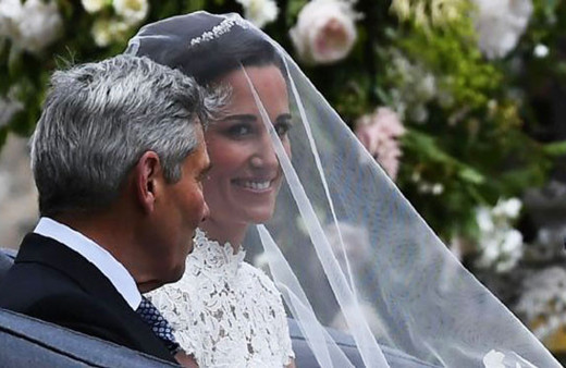 Kate Middleton'ın kardeşi evlendi gelinliğine bakın!