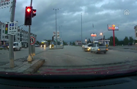 Trafik kazası kamerada 