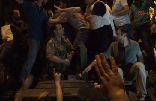 Tanktan çıkan emniyet müdürüne büyük şok!