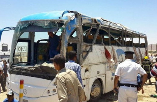 Mısır'da Hristiyanlara kanlı saldırı: Ölü ve yaralılar var...