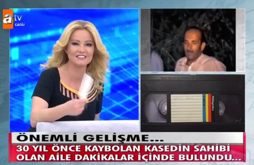 Türk Televizyon tarihinde bir ilk! 30 yıl sonra düğün kasetini buldu