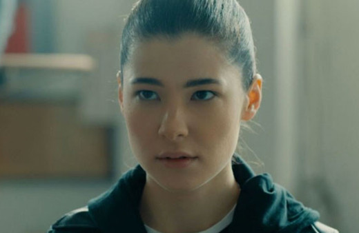 İçerde'nin Fulya'sı Esra Kılıç'a bakın fotoğrafları çok farklı