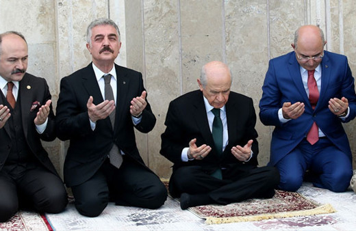 Devlet Bahçeli Ülkücü şehitleri unutmadı