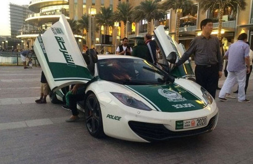 Dubai polisinin kullandığı arabaya bakın dünyanın en hızlısı!