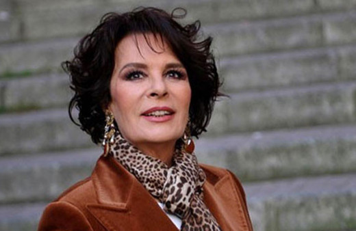 Hülya Koçyiğit'in sağlık durumu son mesajı sevenlerini üzdü