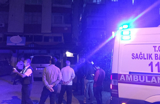 Adana'da bir evde silahla vurulmuş 6 ceset bulundu