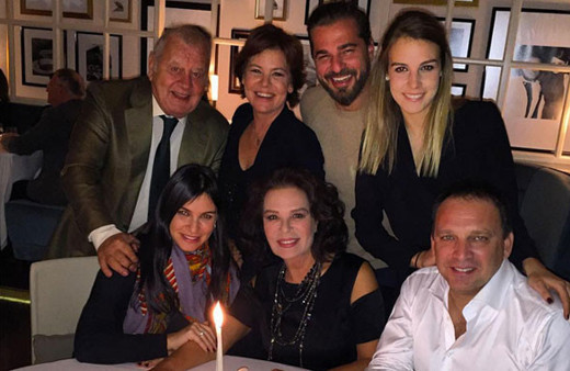 Hülya Koçyiğit'in eşi, kızı ve torunları! Bir de ünlü damadı var