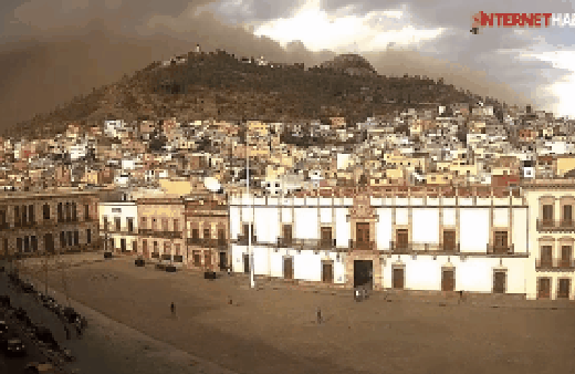 Kum fırtınası şehri böyle yuttu