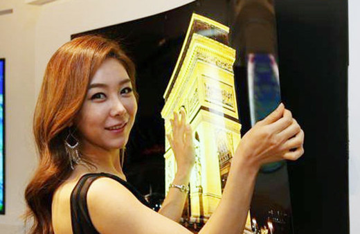 LG'den kağıt inceliğinde televizyon