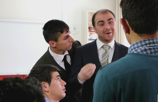 Erzurumlu gençlerden Hababam Sınıfı taklidi!