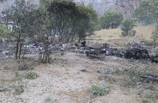 Şırnak'ta düşen askeri helikopterin enkazı görüntülendi