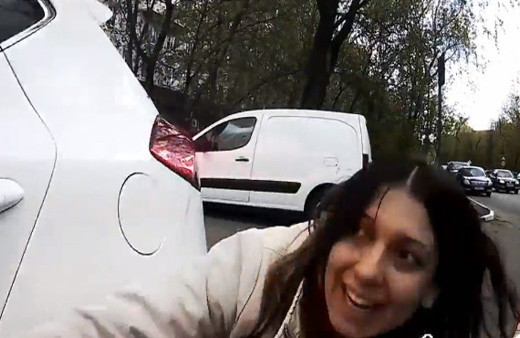 Sürücünün  otopark fişi ile imtihanı! 