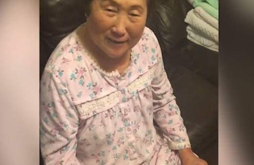 Alzheimer hastası annesine mükemmel sürpriz 