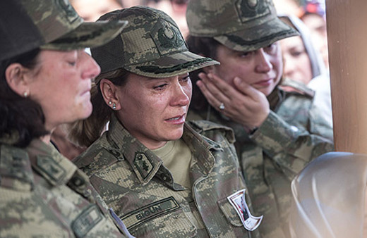 Şehit Yarbay Songül Yakut'u binlerce kişi uğurladı