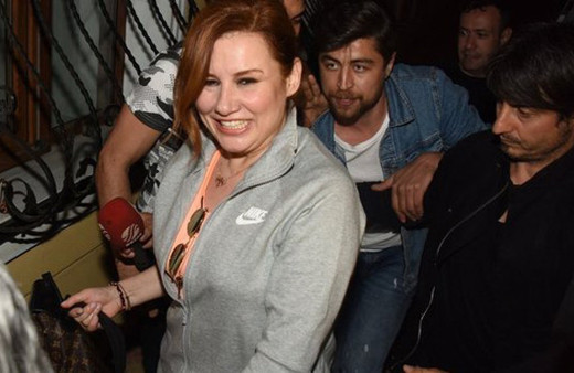  Bu aşk skandalla biter