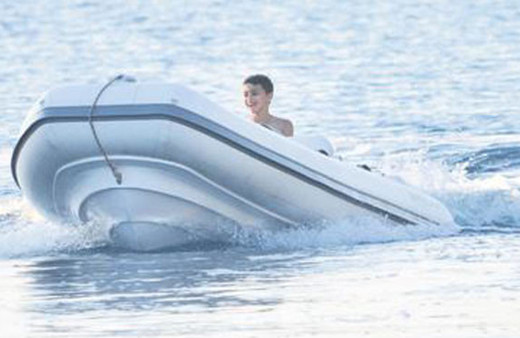 Ünlü çiftin sorumsuzluğu bu kadar olmaz dedirtti işte o görüntüler