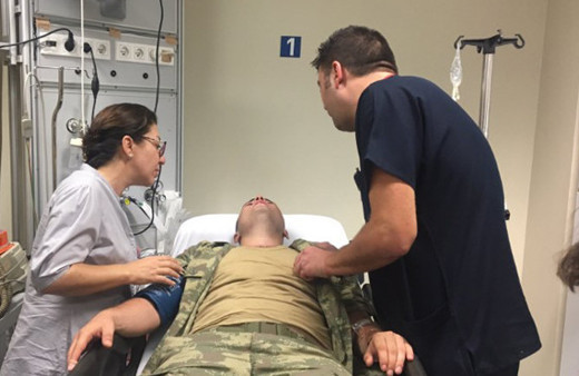 Manisa'da asker zehirlenmeleri 21 kişi gözaltına alındı