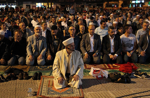 Seccadesini kapan meydana indi