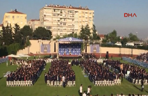 Boğaziçi öğrencileri rektöre sırtlarını döndü