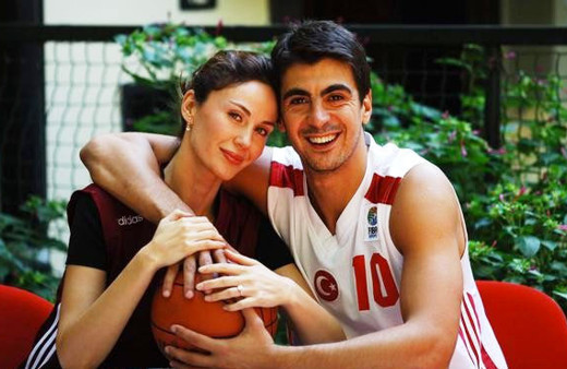 Demet Şener İbrahim Kutluay'a verdi veriştirdi "Bazılarına..."