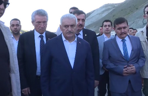 Erzincan'da feci kaza! Başbakan Yıldırım da oradaydı!