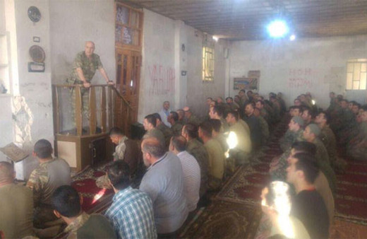 Aksakallı Paşa'dan olay bayram fotoğrafı