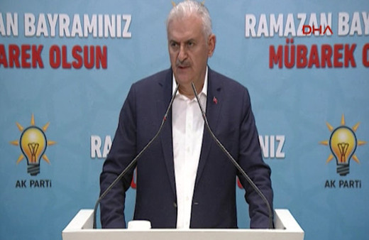 Başbakan'dan tatilcilere uyarı: Yollar güzel diye çok aşırı hız yapmayalım