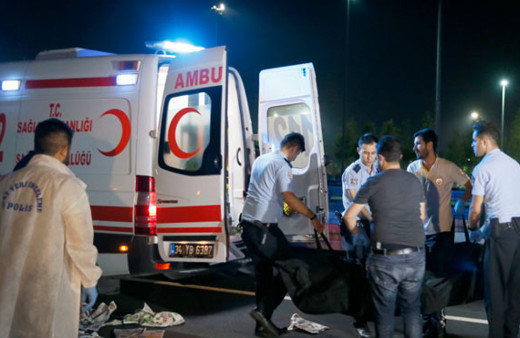  Avrasya Tüneli çıkışında feci kaza araçlar fark etmedi ve...