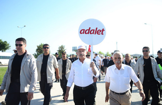 Kılıçdaroğlu'nun önünde tabanca mermisi bulundu