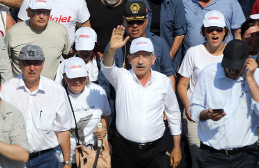 Kılıçdaroğlu Rabia işareti yapanlara yanıt verdi