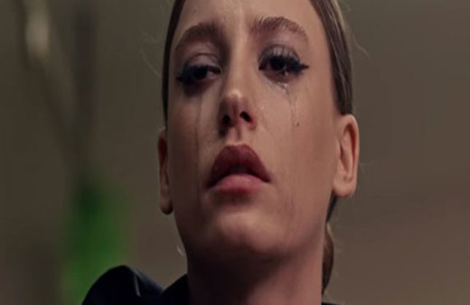 Fi'nin sezon finaline damga vuran şarkı