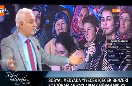 Nihat Hatipoğlu cevapladı! Sosyal medyaya fotoğraf atmak caiz mi? 