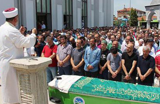 Kendi salasını okudu 3 gün sonra öldü