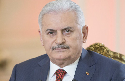 Başbakan Yıldırım'dan şehit ailesine ziyaret
