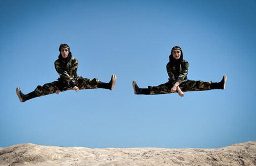 İran'ın Ninja Kadınları göz korkuttu