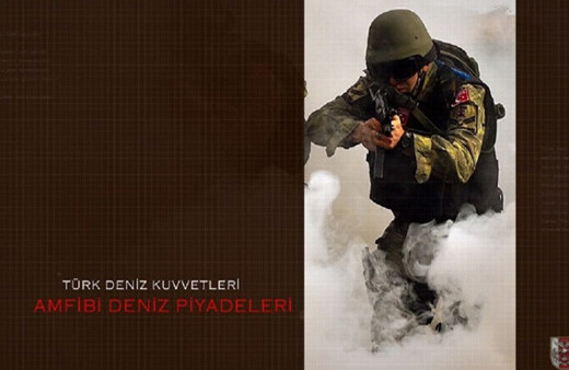 Deniz Kuvvetleri'nden amfibi komando klibi