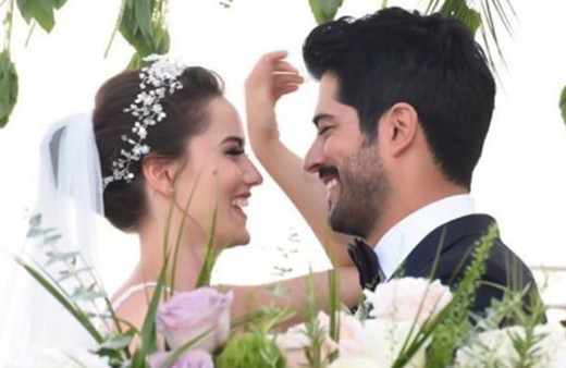 Fahriye Evcen'in düğünden sonraki ilk paylaşımına bakın