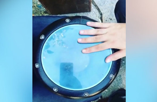 Murat Boz'dan darbuka şov!