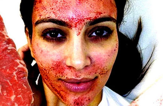 Kardashian'lar da önce doğurdu sonra plasentaları yedi