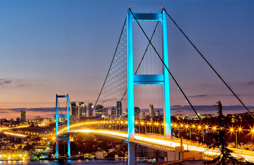 İstanbul'da 15 Temmuz metrobüs çalışıyor mu kapalı yollar