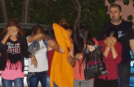 Fuhuşta yakalanan kadınlar: Gözaltına alınmaktan bıktık