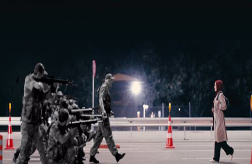 İşte 15 Temmuz klibindeki kadın! Bakın gerçekte kimmiş o?