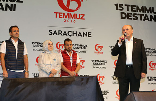 15 Temmuz kutlamasında dikkat çeken FETÖ detayı