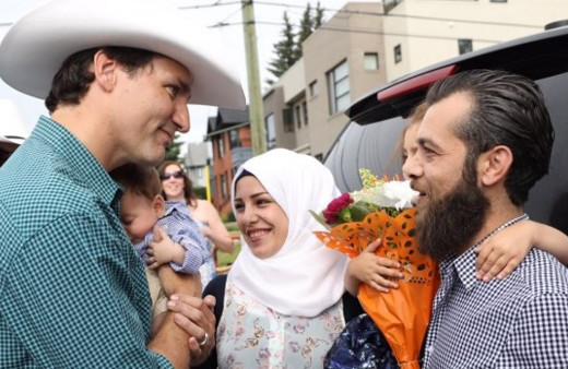 Dünyanın konuştuğu ilginç başbakan! Bu seferde kovboy oldu
