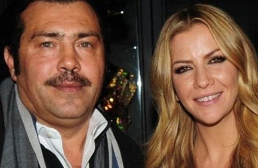 İvana Sert'e şok! Dilini gerçekten eşek arısı soktu