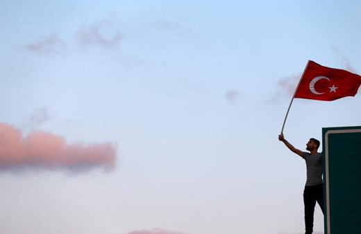 AB'den Türkiye'ye küstah tehdit